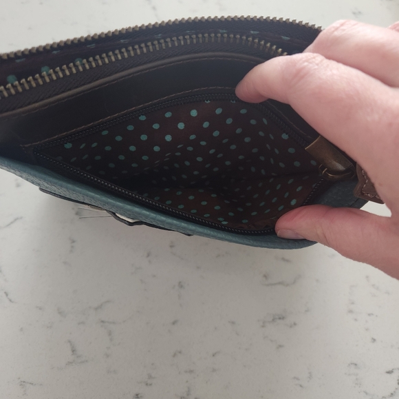 CHALA cat double zip wallet - Picture 7 of 10